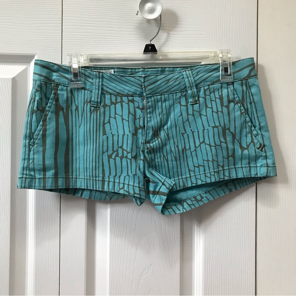 Hurley low rider crackle design shorts